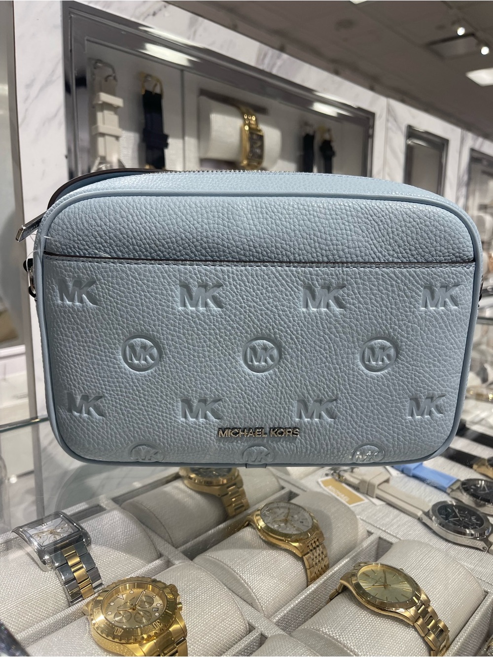 Michael Kors Jet Set Travel Lg Logo Debossed EW Camera Crossbody
Pale Ocean
NWT - Picture 16 of 16
